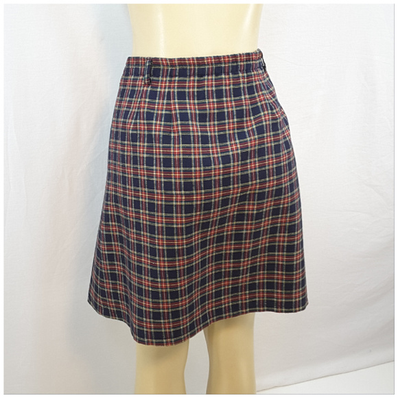 JIANSHENG, Plaid Front Pleat Skirt, size Small - Picture 2 of 8